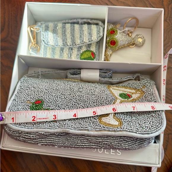 Sincerely Jules Silver Beaded Clutch with Martini Design - Picture 6 of 6